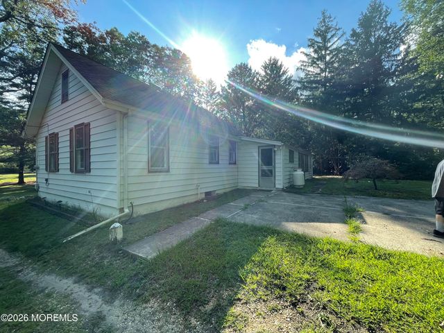 351 Chandler Road, Jackson, NJ 08527