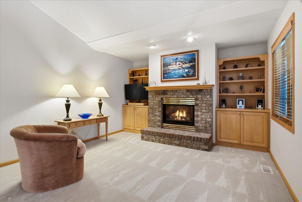 11137 Wyoming Road S, Bloomington, MN 55438 — photo 2