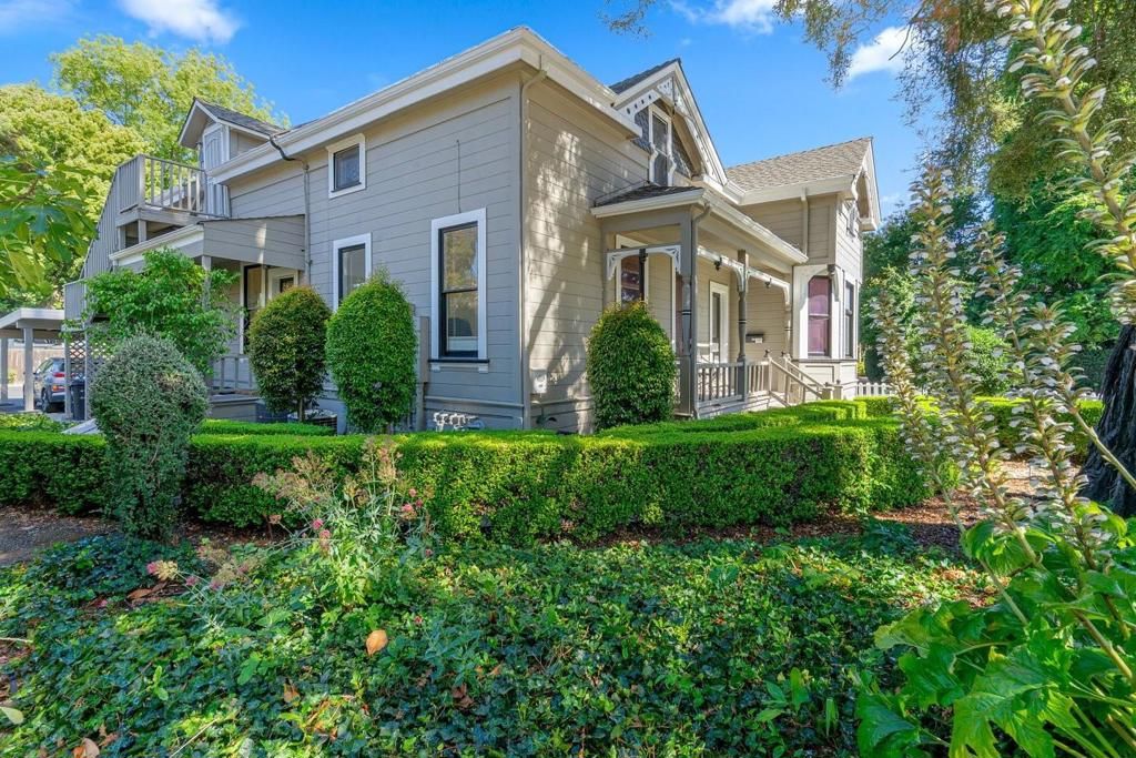 Image 11 of property listing at 142 N Central Avenue, Campbell, CA 95008