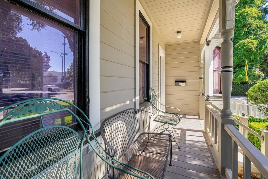 Image 25 of property listing at 142 N Central Avenue, Campbell, CA 95008