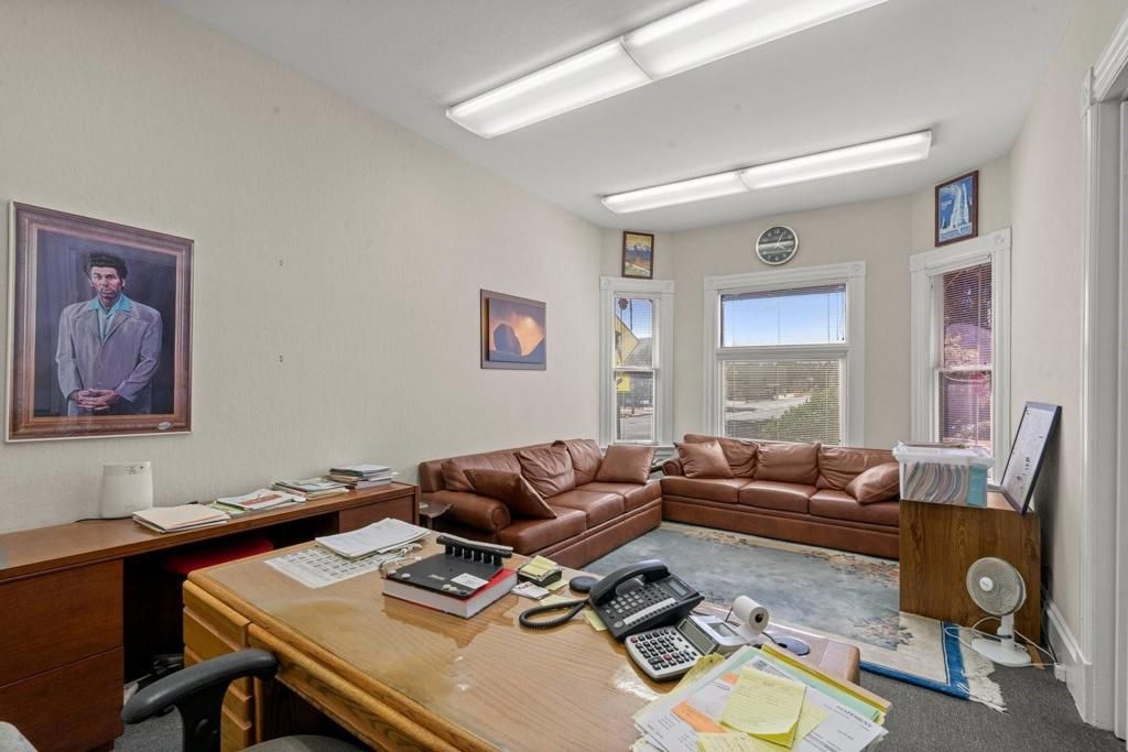Image 34 of property listing at 142 N Central Avenue, Campbell, CA 95008