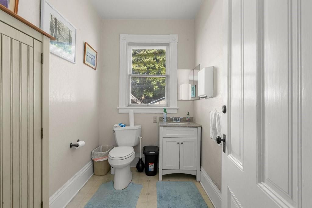 Image 43 of property listing at 142 N Central Avenue, Campbell, CA 95008