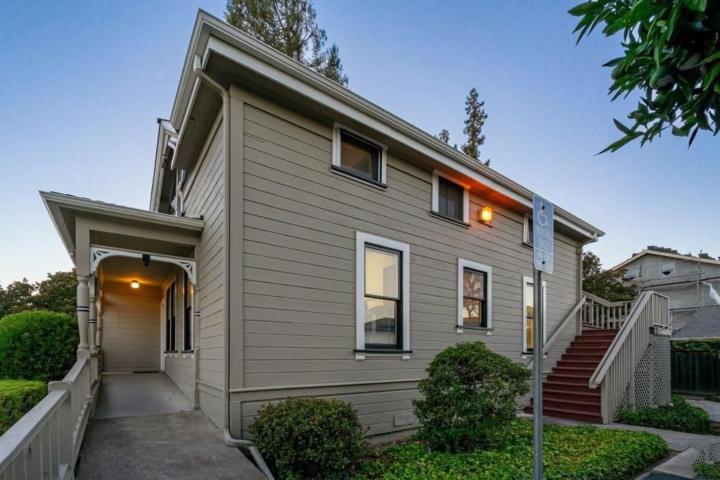 Image 47 of property listing at 142 N Central Avenue, Campbell, CA 95008