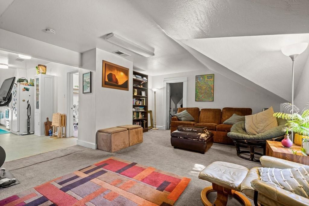 Image 57 of property listing at 142 N Central Avenue, Campbell, CA 95008