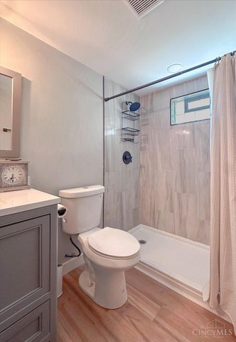 5781 Kennedy Avenue, Cincinnati, OH 45213