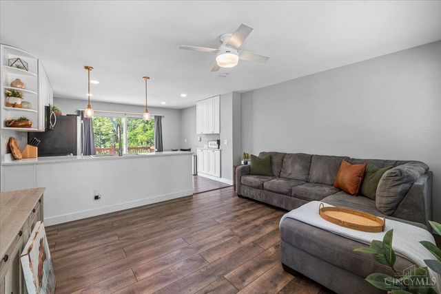 5781 Kennedy Avenue, Cincinnati, OH 45213