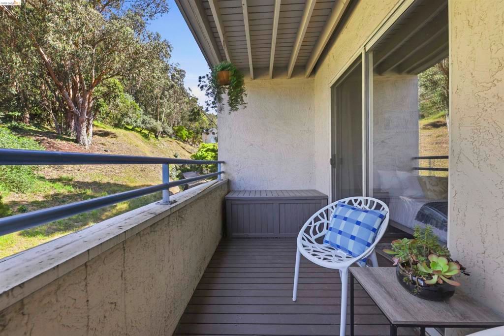 Image 28 of property listing at 535 Pierce 5203, Albany, CA 94706