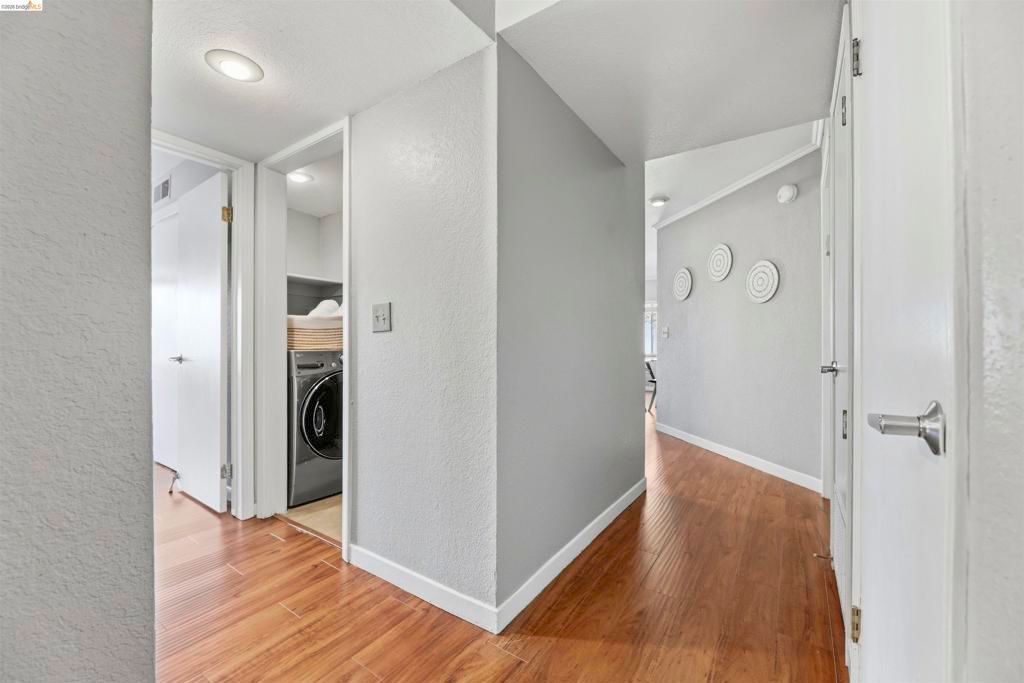 Image 30 of property listing at 535 Pierce 5203, Albany, CA 94706