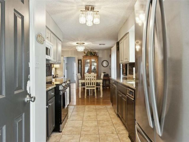 31990 S 624 Place 48, Grove, OK 74344