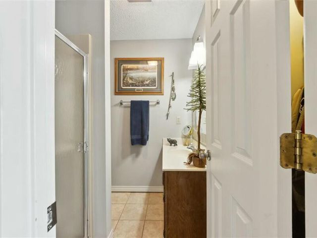 31990 S 624 Place 48, Grove, OK 74344