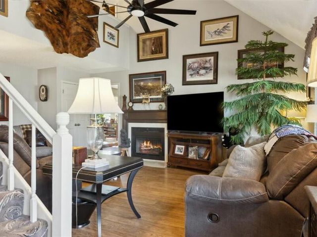 31990 S 624 Place 48, Grove, OK 74344