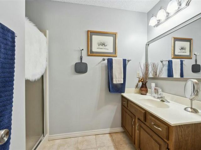 31990 S 624 Place 48, Grove, OK 74344