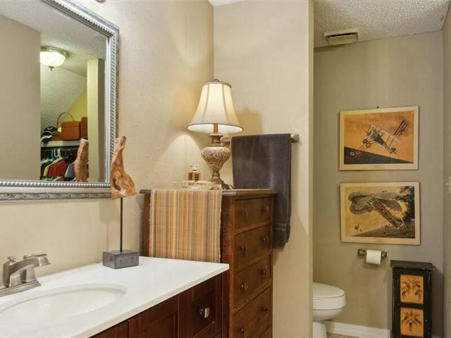 31990 S 624 Place 48, Grove, OK 74344