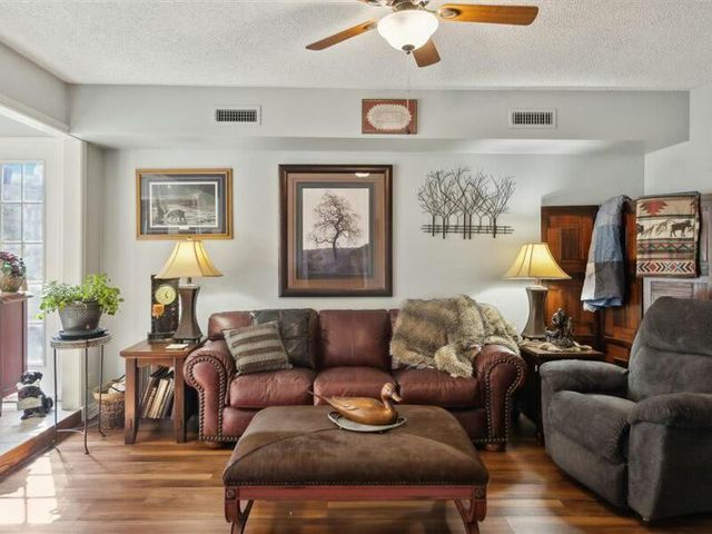 31990 S 624 Place 48, Grove, OK 74344