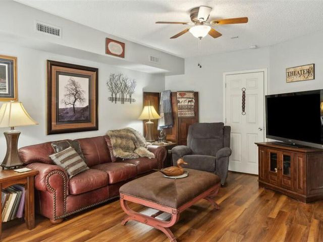 31990 S 624 Place 48, Grove, OK 74344