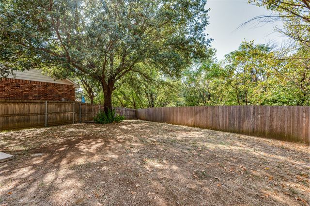 404 E Whitener Road, Euless, TX 76040