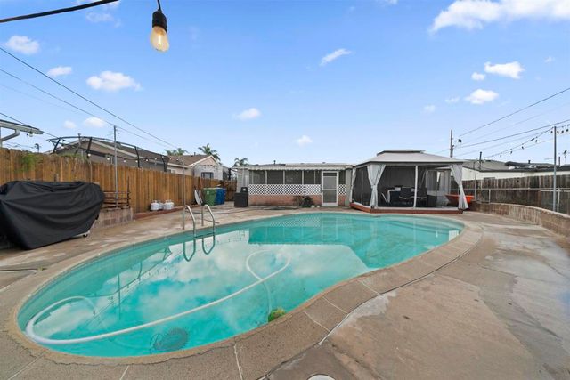 655 Robert Ave, Chula Vista, CA 91910