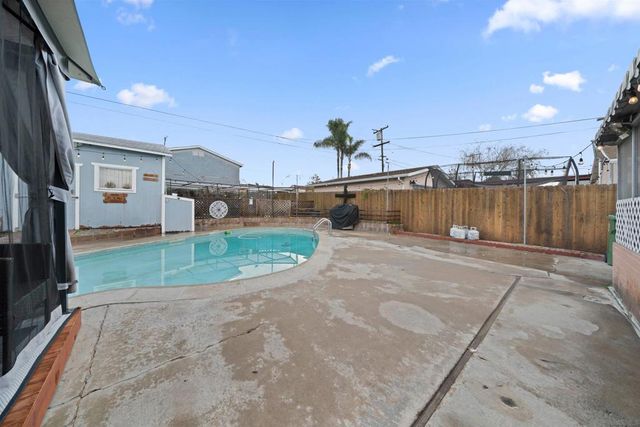 655 Robert Ave, Chula Vista, CA 91910