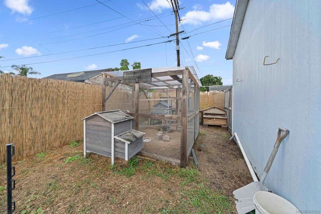 655 Robert Ave, Chula Vista, CA 91910