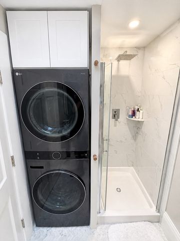 35 Washington Sq 3, Salem, MA 01970