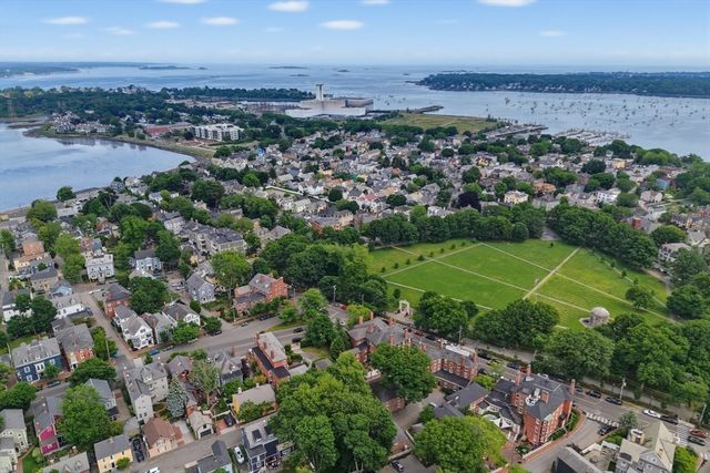 35 Washington Sq 3, Salem, MA 01970
