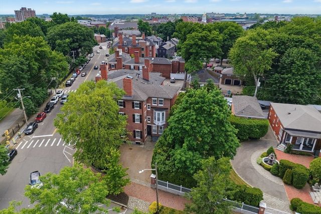 35 Washington Sq 3, Salem, MA 01970