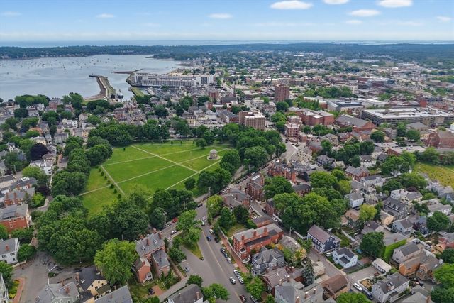35 Washington Sq 3, Salem, MA 01970