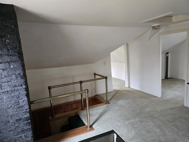 25438 4th Street, Grosse Ile, MI 48138