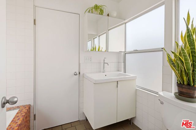 977 Chung King Road, Los Angeles, CA 90012
