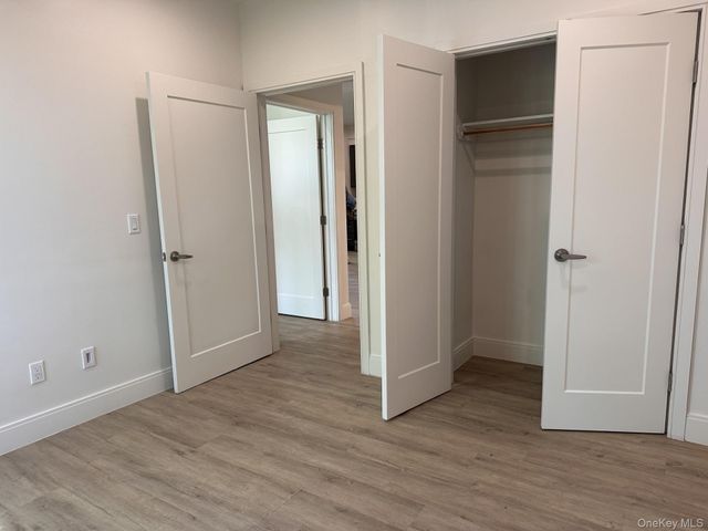 50 Roosevelt Avenue B201, Valley Stream, NY 11581