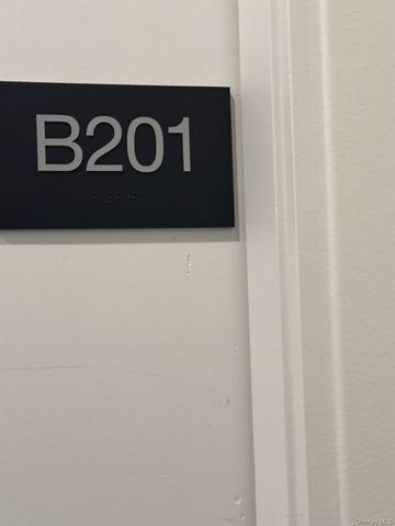 50 Roosevelt Avenue B201, Valley Stream, NY 11581