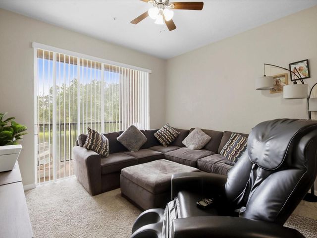 8300 PORTOFINO DRIVE 203, Davenport, FL 33896
