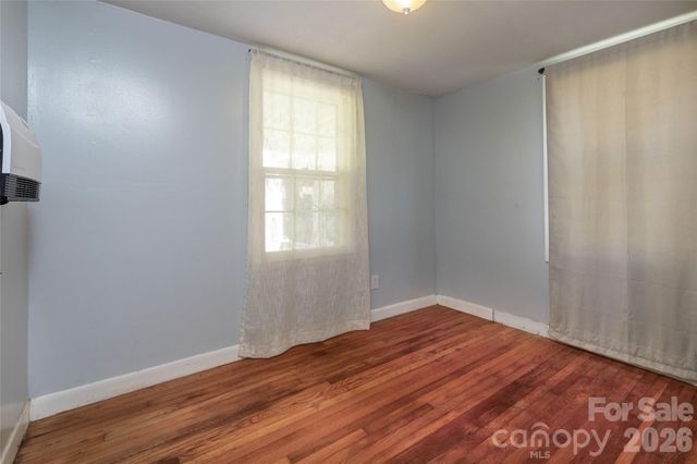 14 Winter Woods Drive, Asheville, NC 28806