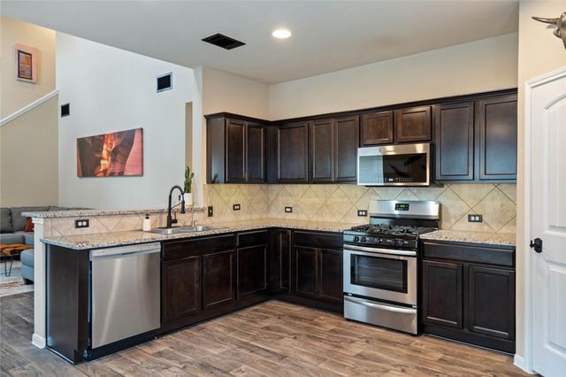 3213 Tilmon LN, Austin, TX 78725