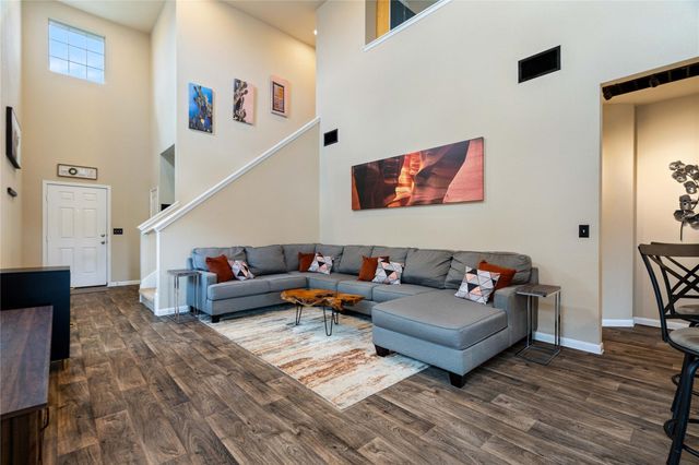 3213 Tilmon LN, Austin, TX 78725