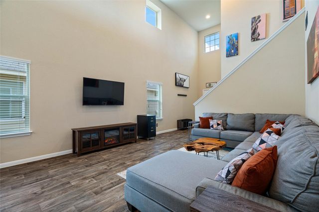 3213 Tilmon LN, Austin, TX 78725
