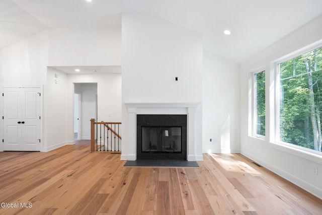 6 Cannon Royal Drive, Wilton, NY 12866