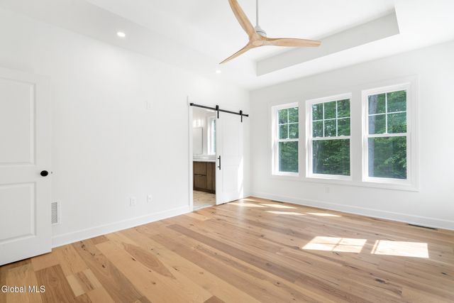 6 Cannon Royal Drive, Wilton, NY 12866