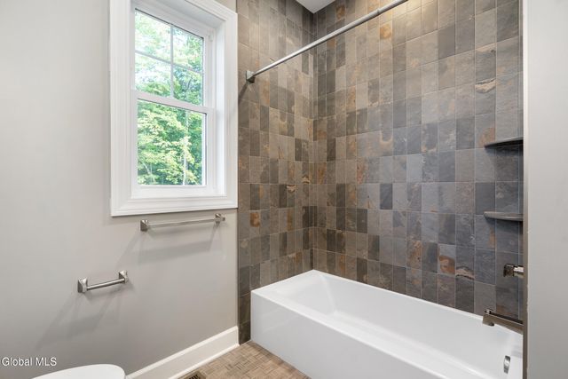 6 Cannon Royal Drive, Wilton, NY 12866