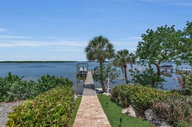 70 MOUND PLACE, Terra Ceia, FL 34250