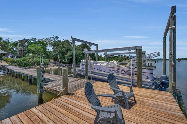 70 MOUND PLACE, Terra Ceia, FL 34250