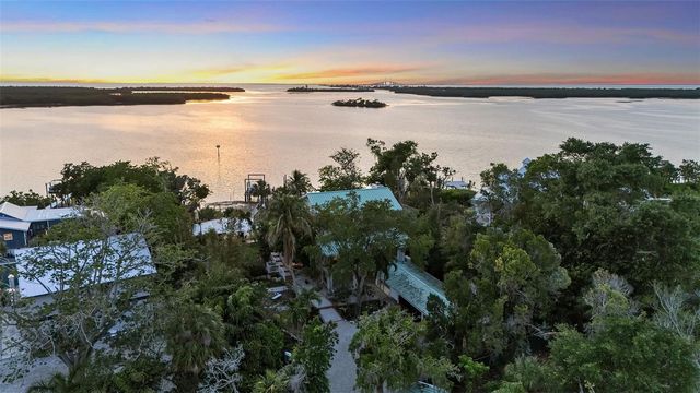 70 MOUND PLACE, Terra Ceia, FL 34250