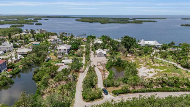 70 MOUND PLACE, Terra Ceia, FL 34250