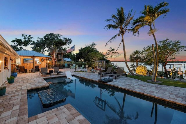 70 MOUND PLACE, Terra Ceia, FL 34250