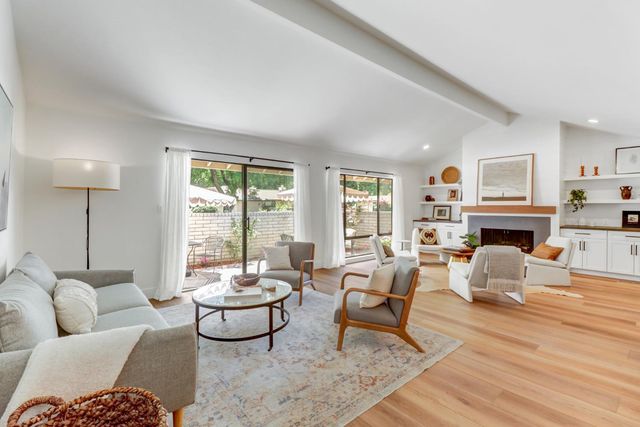 1202 Commons Dr, Sacramento, CA 95825