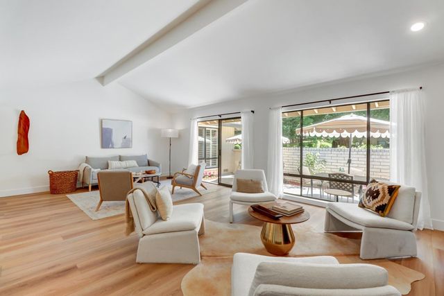 1202 Commons Dr, Sacramento, CA 95825