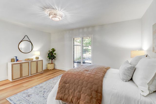 1202 Commons Dr, Sacramento, CA 95825