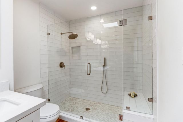 1202 Commons Dr, Sacramento, CA 95825
