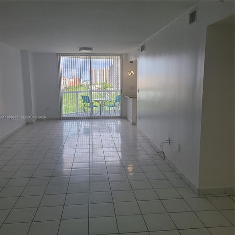 17275 Collins Avenue 801, Sunny Isles Beach, FL 33160