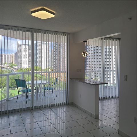 17275 Collins Avenue 801, Sunny Isles Beach, FL 33160